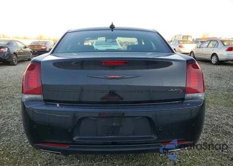 2021 Chrysler 300 S z USA, uszkodzony, nr VIN 2C3CCABG6MH549907